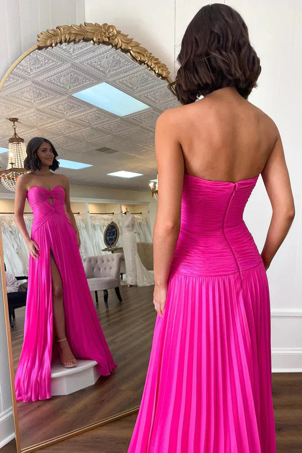 Vestido formal de fiesta plisado con escote en A y abertura en la espalda